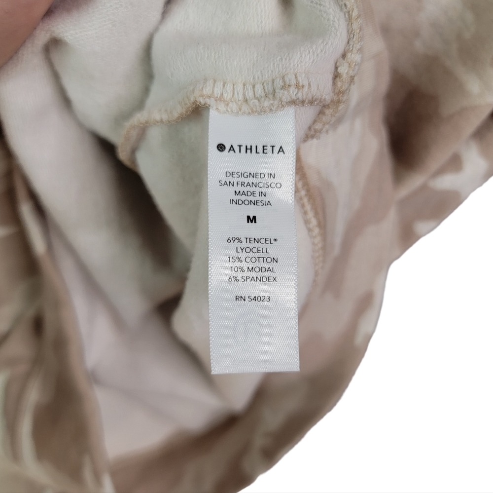Athleta Studio to Street Printed Sweatshirt Neutral Camo Camoflage Pattern M - Picture 7 of 10